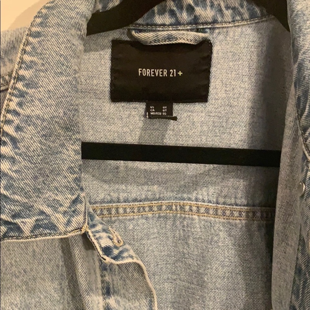 Jean Jacket - Distressed - Picture 2 of 3